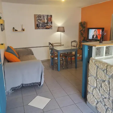 Apartamento Pause 40 M2 Avec Cour Privative - Spacieux & Confortable *